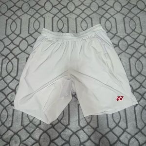 Men’s White Yonex Athletic Shorts (Size: L)